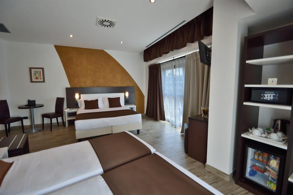 Hotel Luxor Florens Exteriör bild