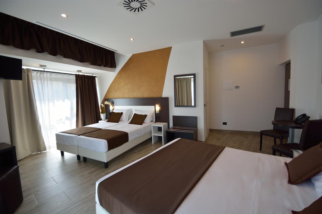 Hotel Luxor Florens Exteriör bild